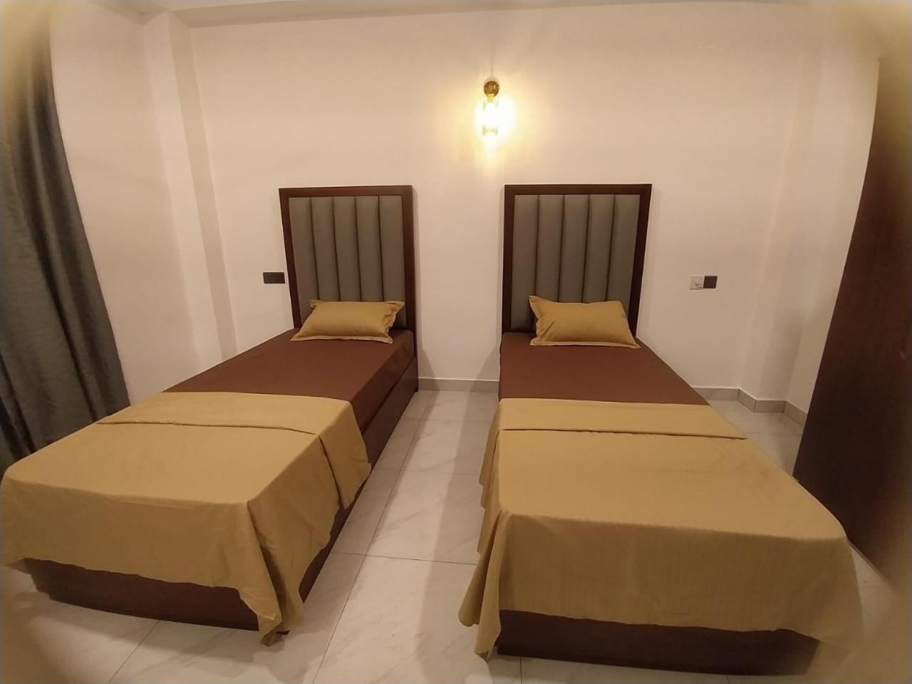 Hansa Surf Hotel Hikkaduwa Esterno foto
