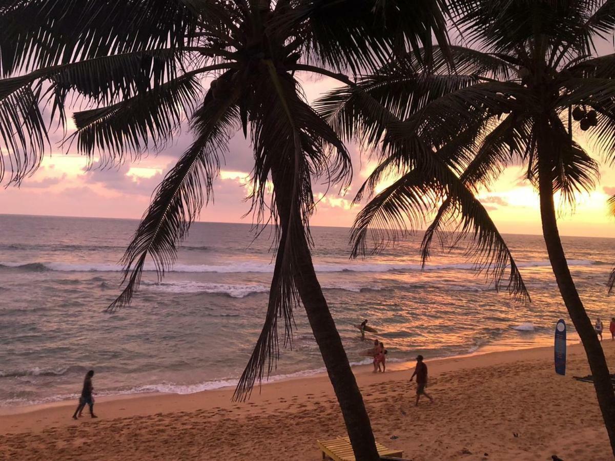Hansa Surf Hotel Hikkaduwa Esterno foto
